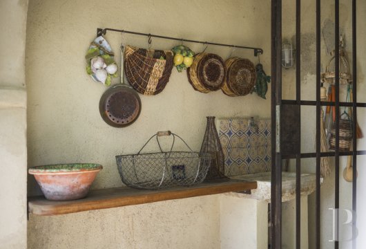 An old olive grove farmhouse restored to its former glory, overlooking the countryside in the Val d'Orcia in Tuscany - photo  n°33